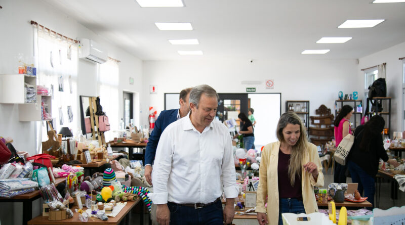 Encontrá el regalo perfecto para mamá en Tienda Brown: ¡hecho con amor y a buen precio!